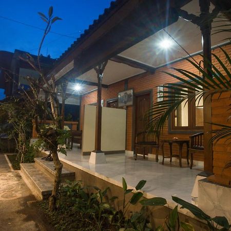 Monka House Otel Ubud Dış mekan fotoğraf